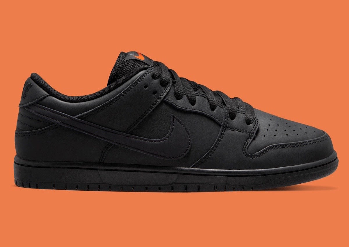 Nike Sb Dunk Low Triple Black